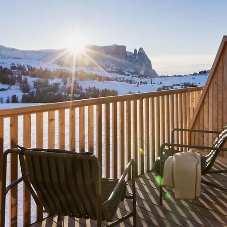 Icaro***s Hotel 4*